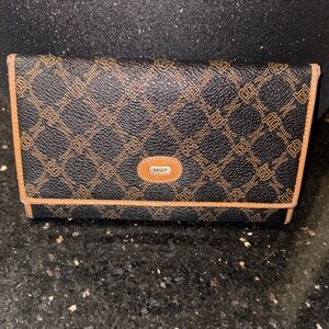 Bally vintage Black and Tan Patterned Wallet. In great condition.